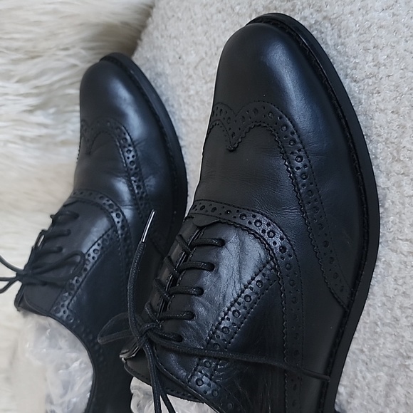 Cole Haan women Black Wingtip Oxford loafers size 7.5 B - Picture 5 of 8